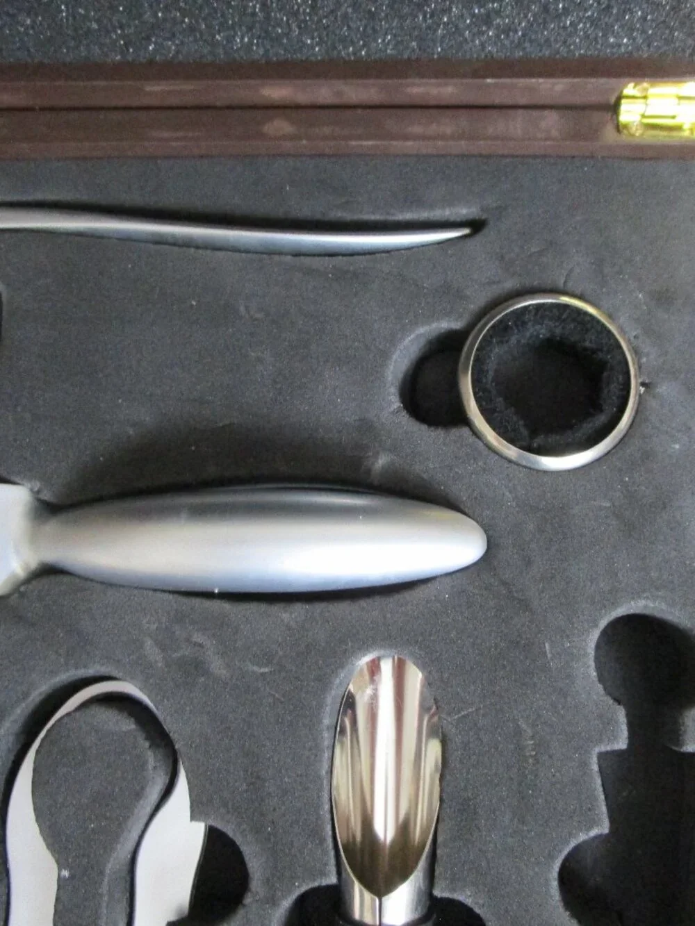 wine opening kit in box